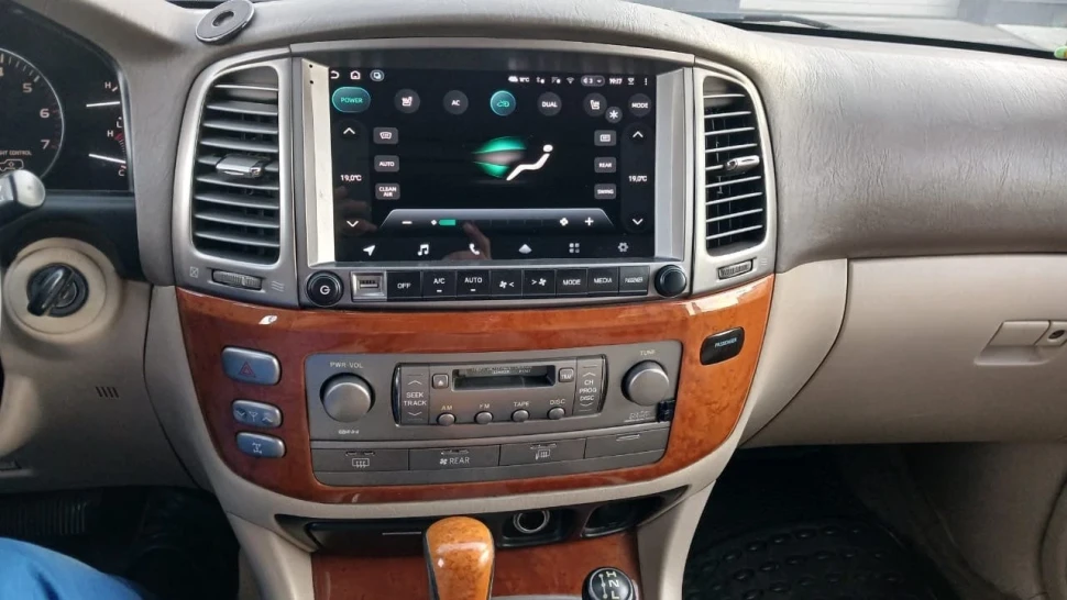 Штатная магнитола Teyes CC3L 4/64 Toyota Land Cruiser 100 (2002-2007) F2 Тип-C